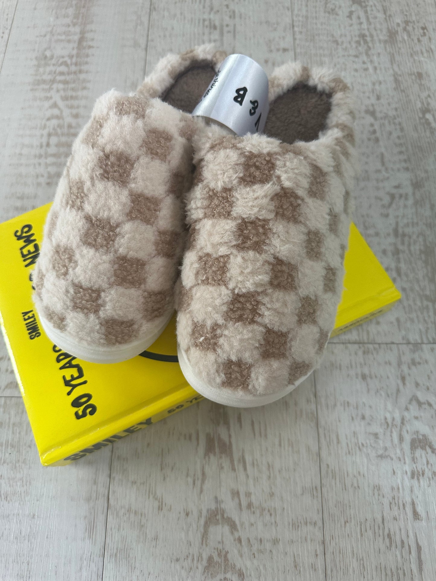 Beige Checkered Slippers