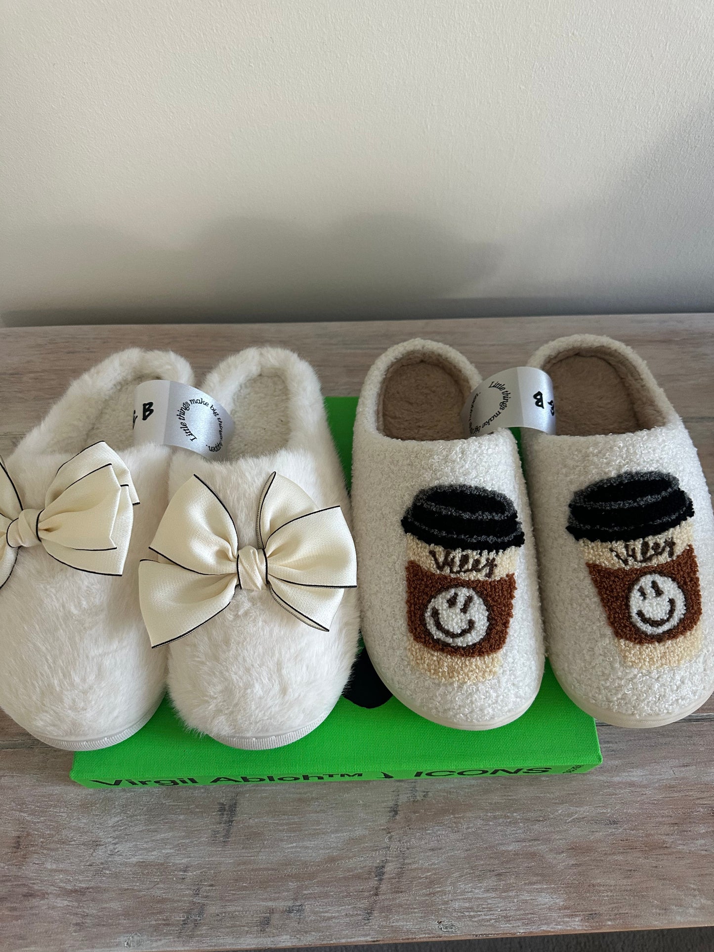 limited edition Bow Slippers