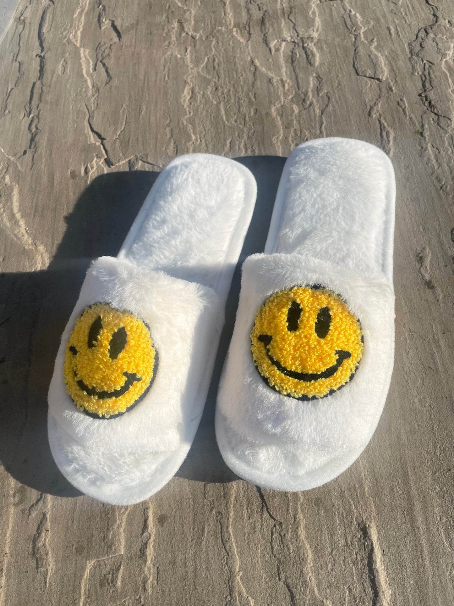 Open Toe Smiley Slipper